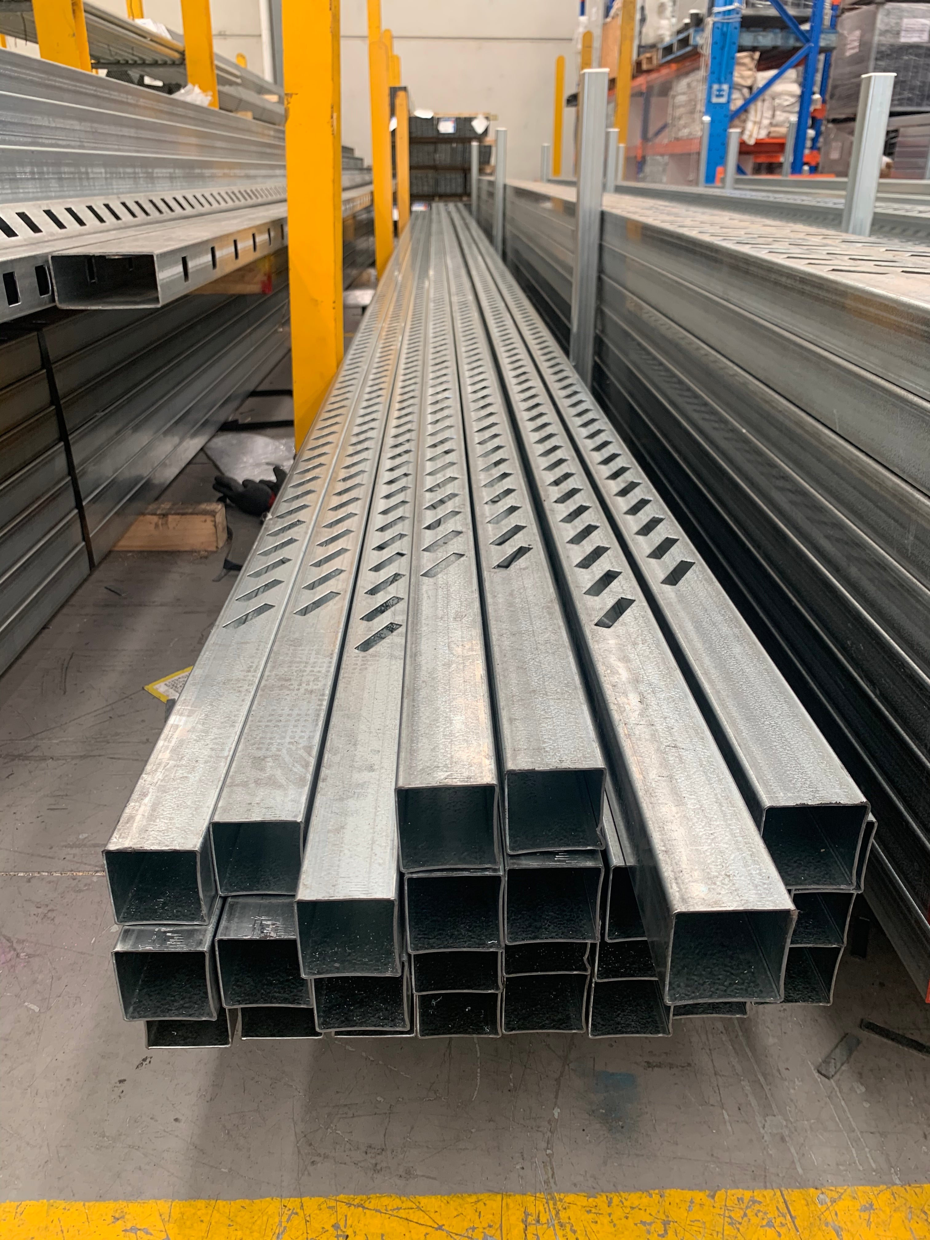 50x50 Single Punched 50x10 RHS RIGHT